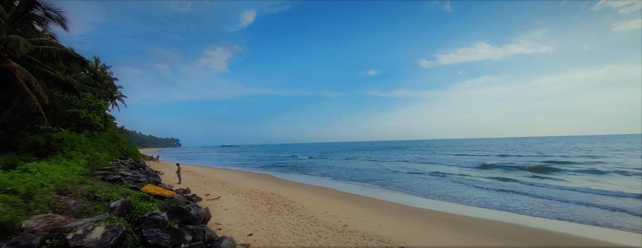 White Shell Beach House Cananor Exterior foto
