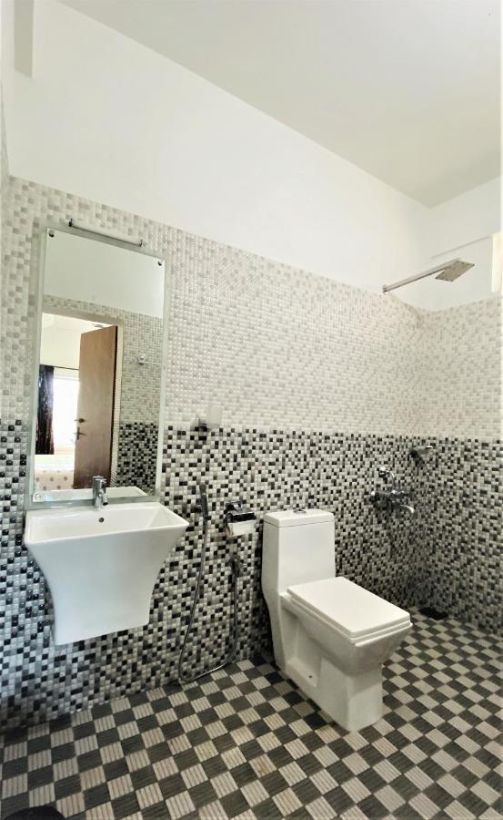 White Shell Beach House Cananor Exterior foto