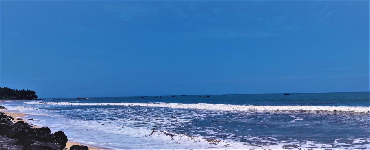 White Shell Beach House Cananor Exterior foto